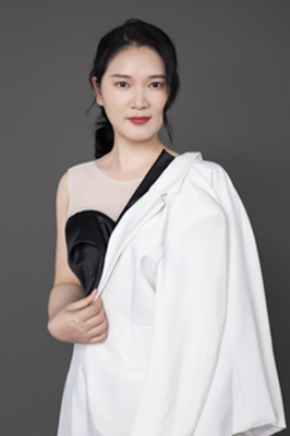 营销总监：艾金霞